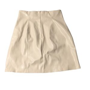 BB Dakota Leatherette Cream Size 8 Skirt